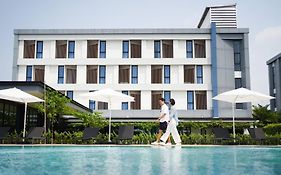 บลู แรบบิต โฮเทล